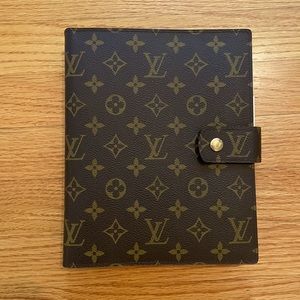 Louis Vuitton Large Agenda. Pristine condition.